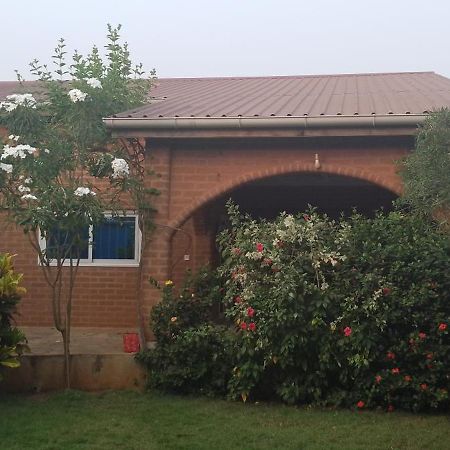 Maison Charlotte Forever Chambre D'Hotes Chez Un Couple Belgo Togolais Λομέ Εξωτερικό φωτογραφία