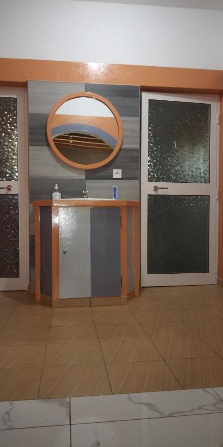 Maison Charlotte Forever Chambre D'Hotes Chez Un Couple Belgo Togolais Λομέ Εξωτερικό φωτογραφία